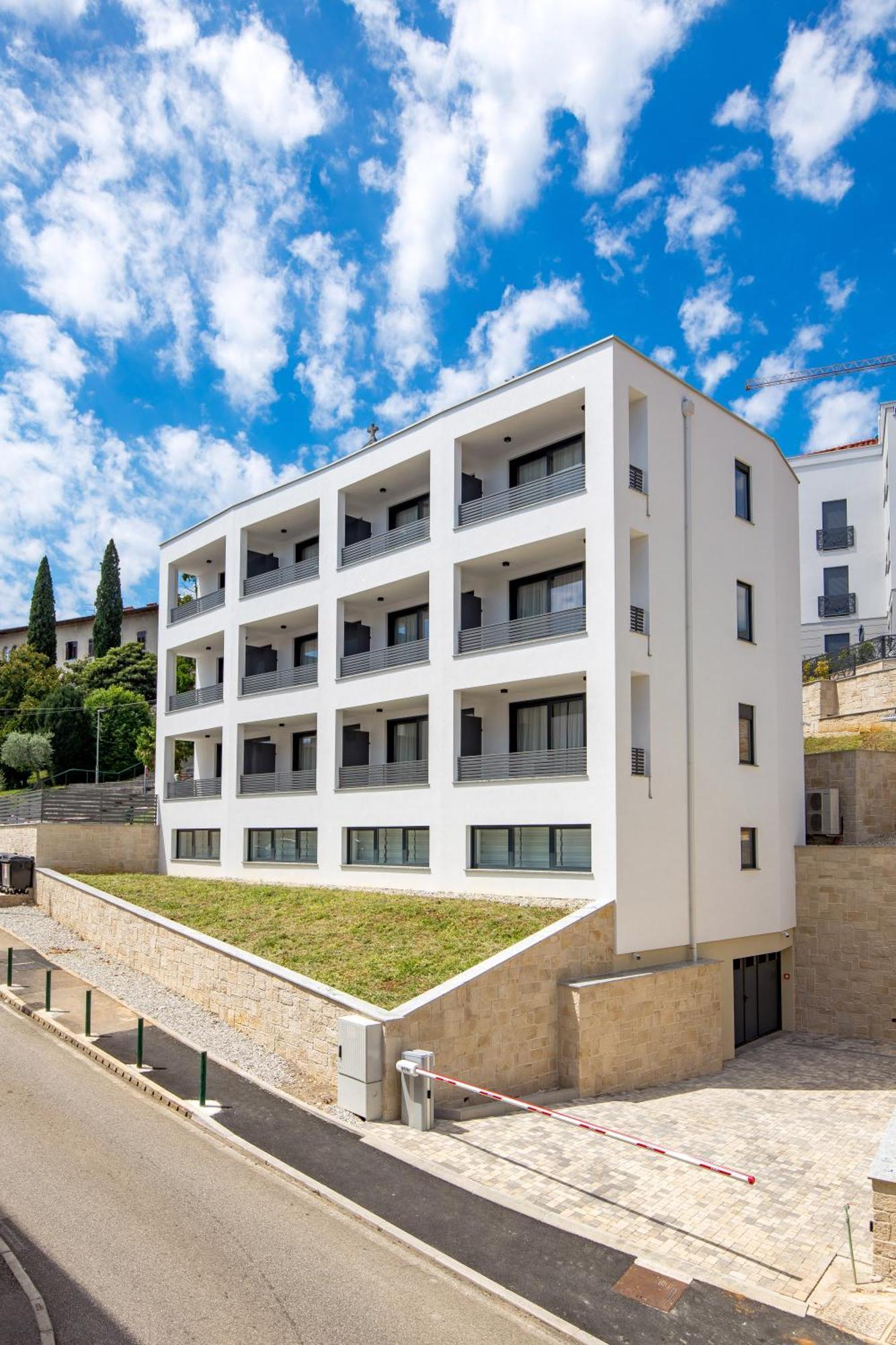 Belinda Apartments With Balcony & Private Parking Опатия Екстериор снимка