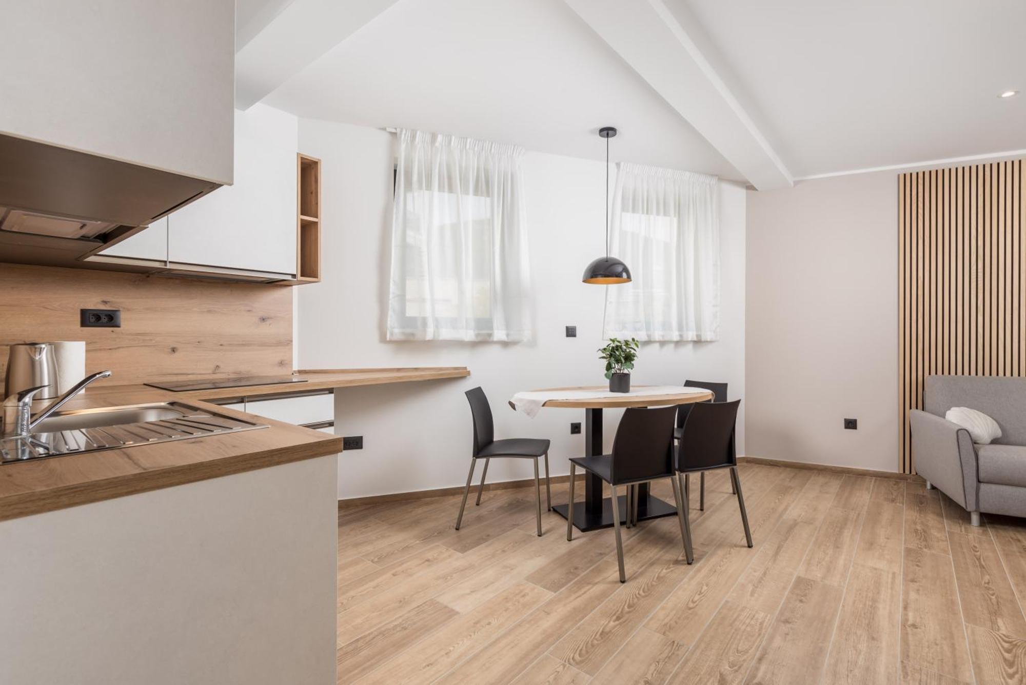 Belinda Apartments With Balcony & Private Parking Опатия Екстериор снимка