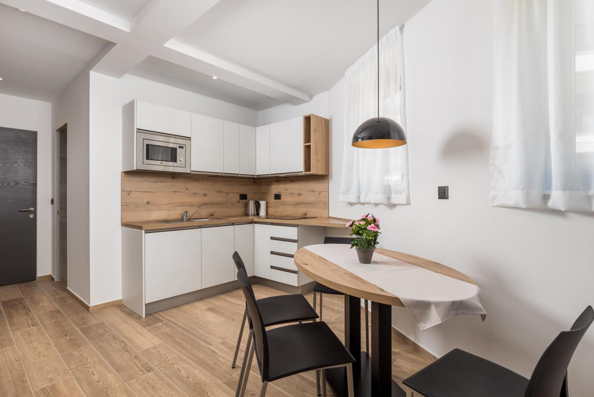 Belinda Apartments With Balcony & Private Parking Опатия Екстериор снимка