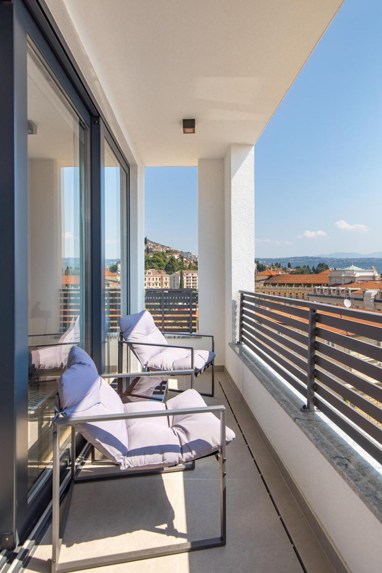 Belinda Apartments With Balcony & Private Parking Опатия Екстериор снимка